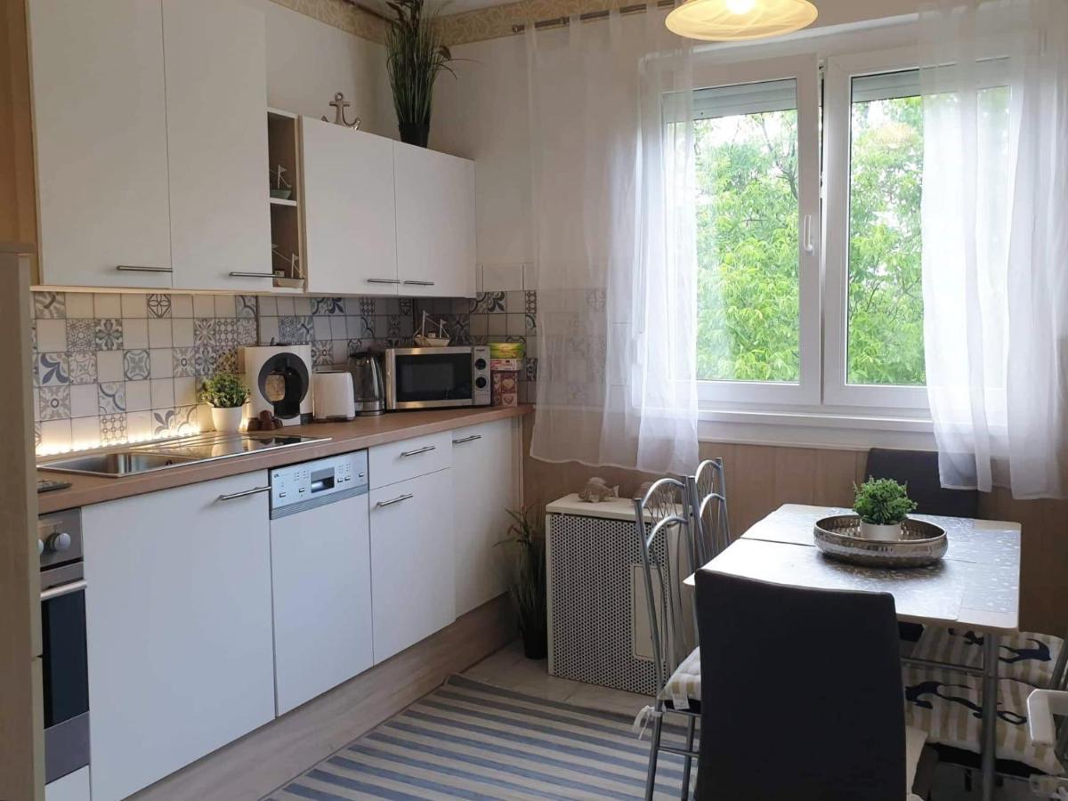 Apartman Balaton Lägenhet Keszthely Exteriör bild